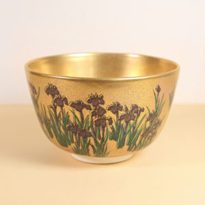 Vintage Matcha Bowl - Gold w/ Iris