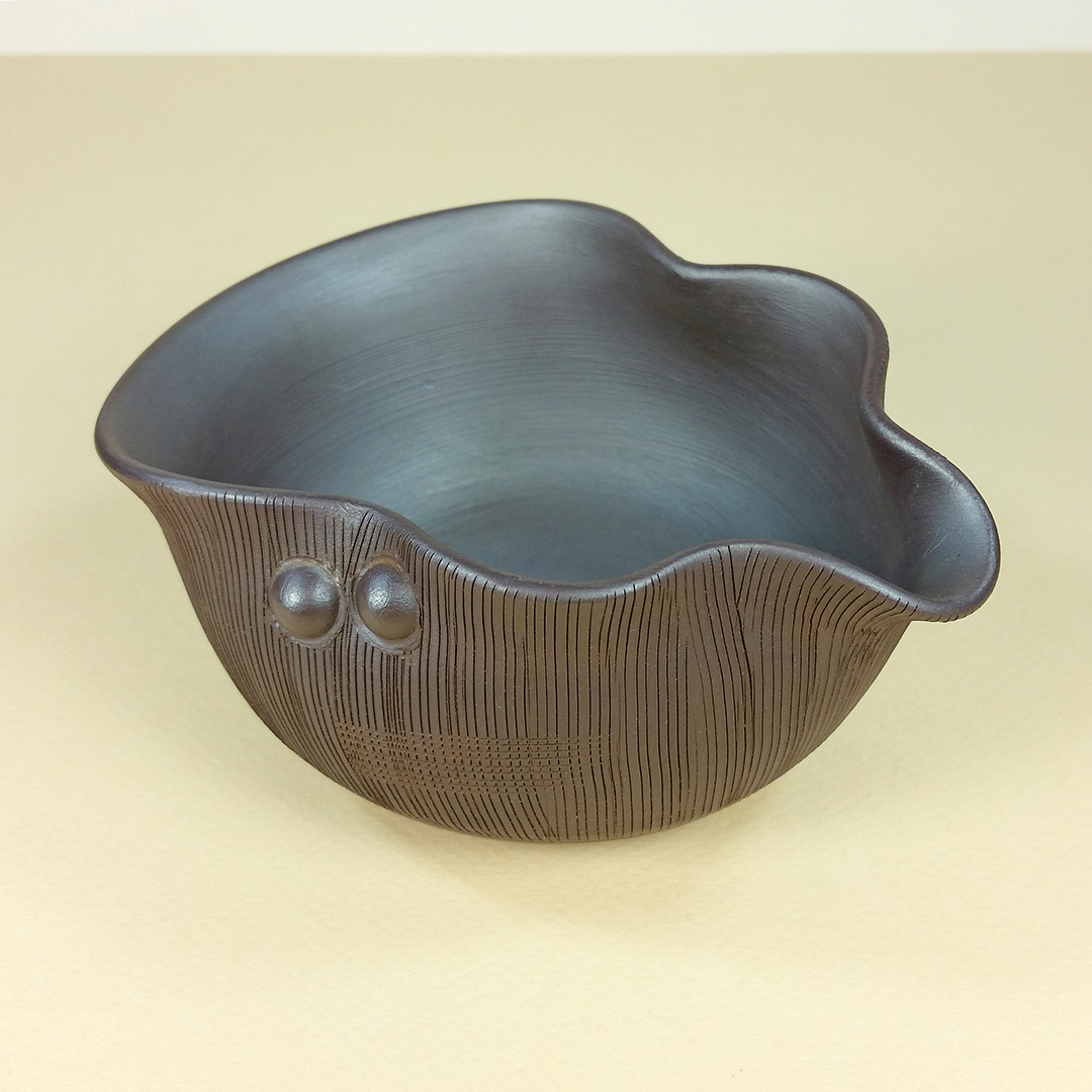 Water Cooling Pitcher (yuzamashi) - Tokoname Pinched Sides - Image 3