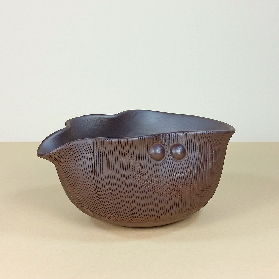 Water Cooling Pitcher (yuzamashi) - Tokoname Pinched Sides