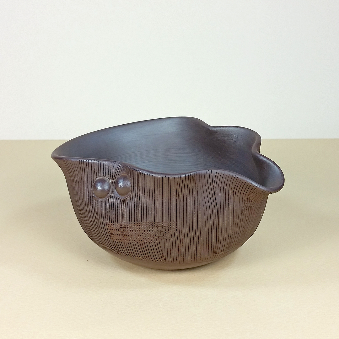 Water Cooling Pitcher (yuzamashi) - Tokoname Pinched Sides - Image 2