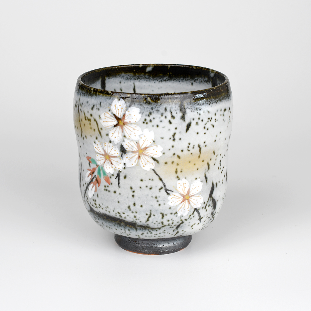 Japanese Cherry Blossoms on Tree Bark Teacup