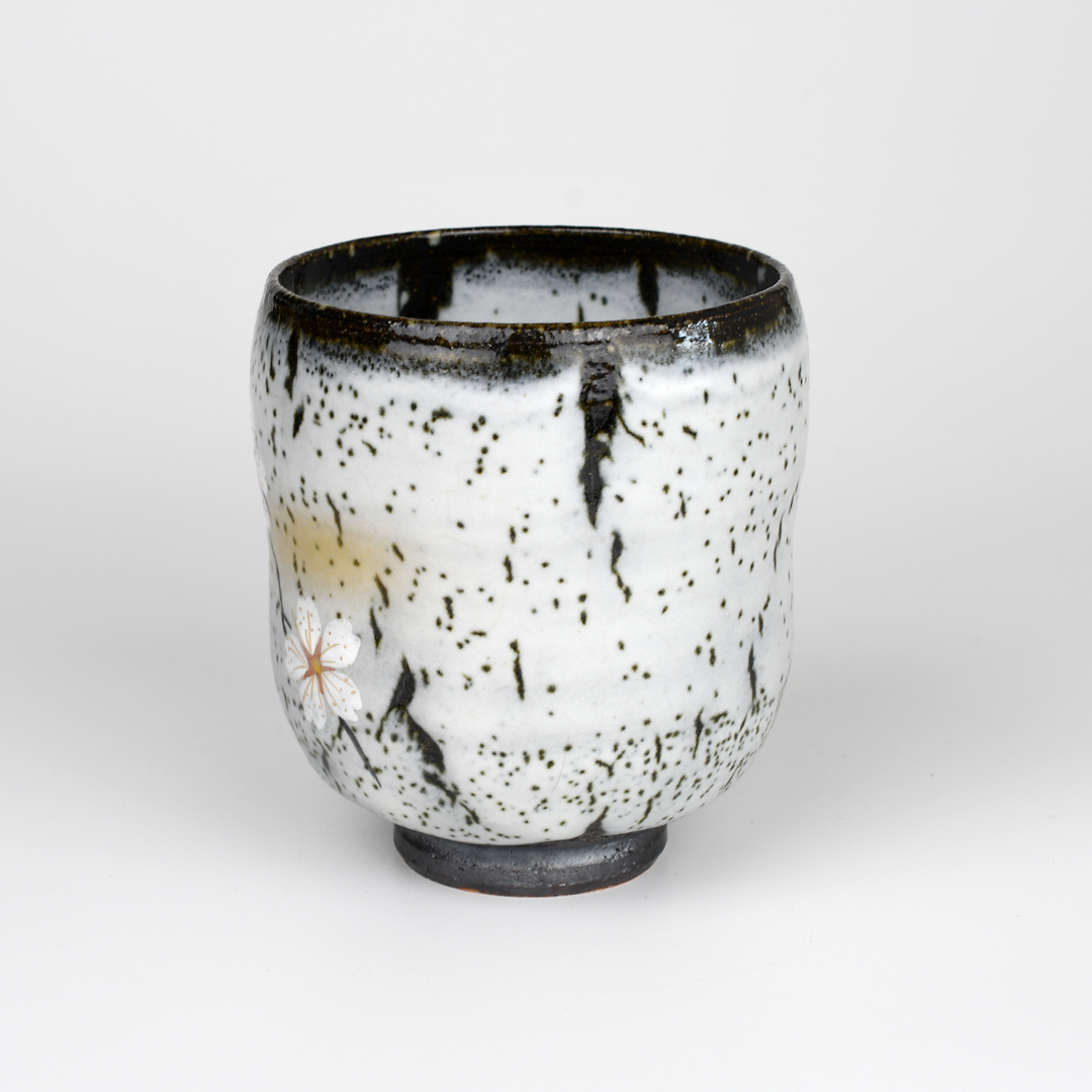 Cherry Blossoms on Tree Bark Teacup - Image 2