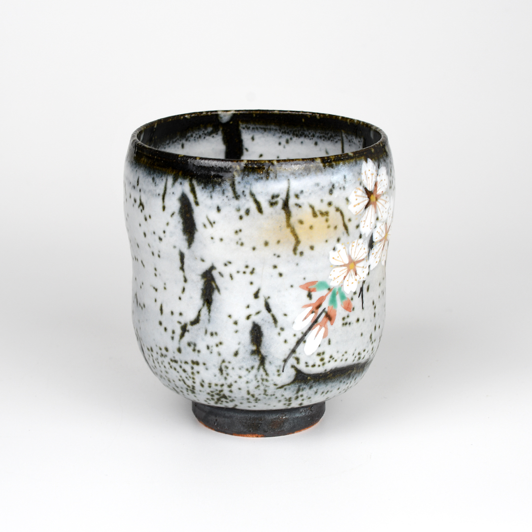 Cherry Blossoms on Tree Bark Teacup - Image 4