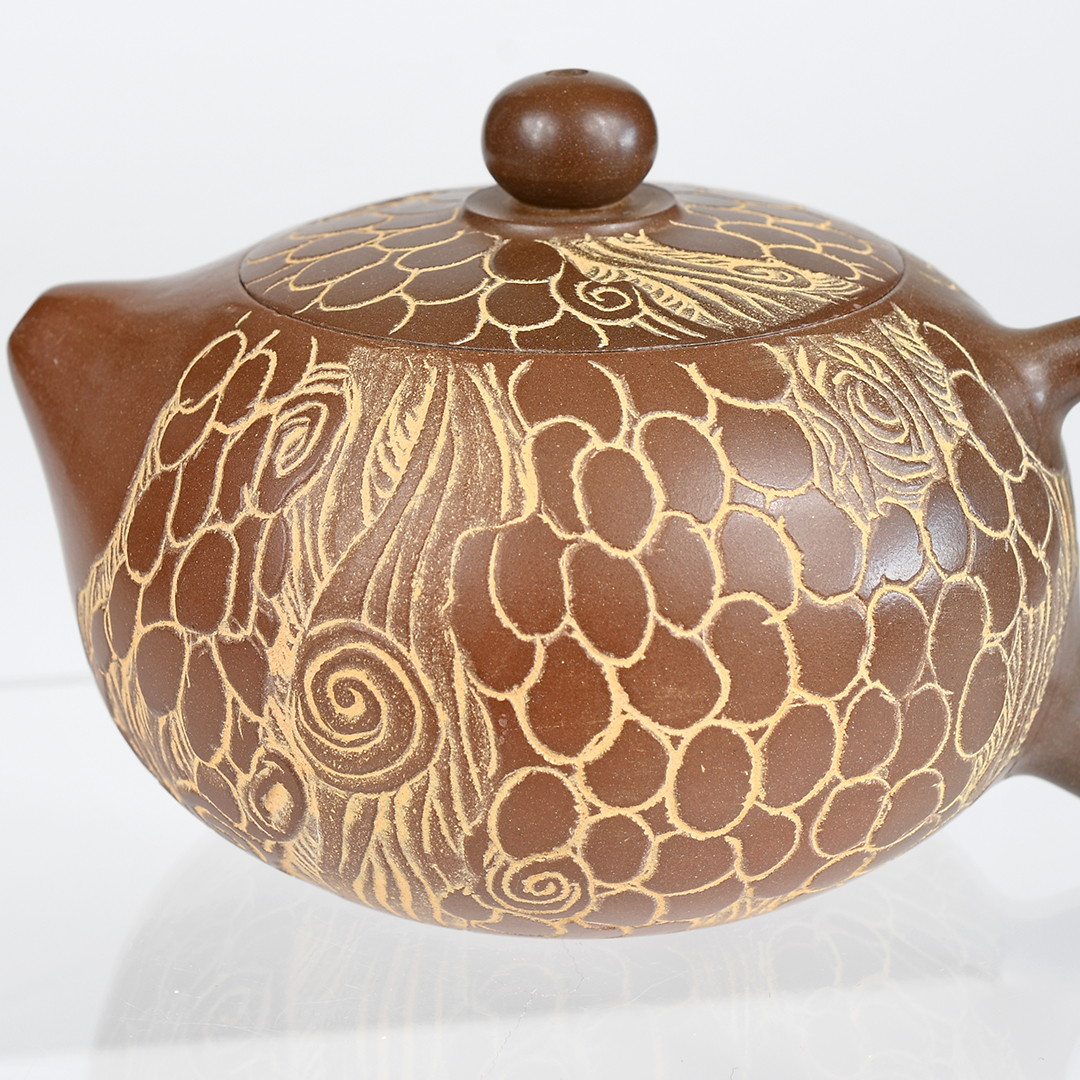 Qinzhou Nixing Tree Bark Xi Shi Hu Teapot - Image 9