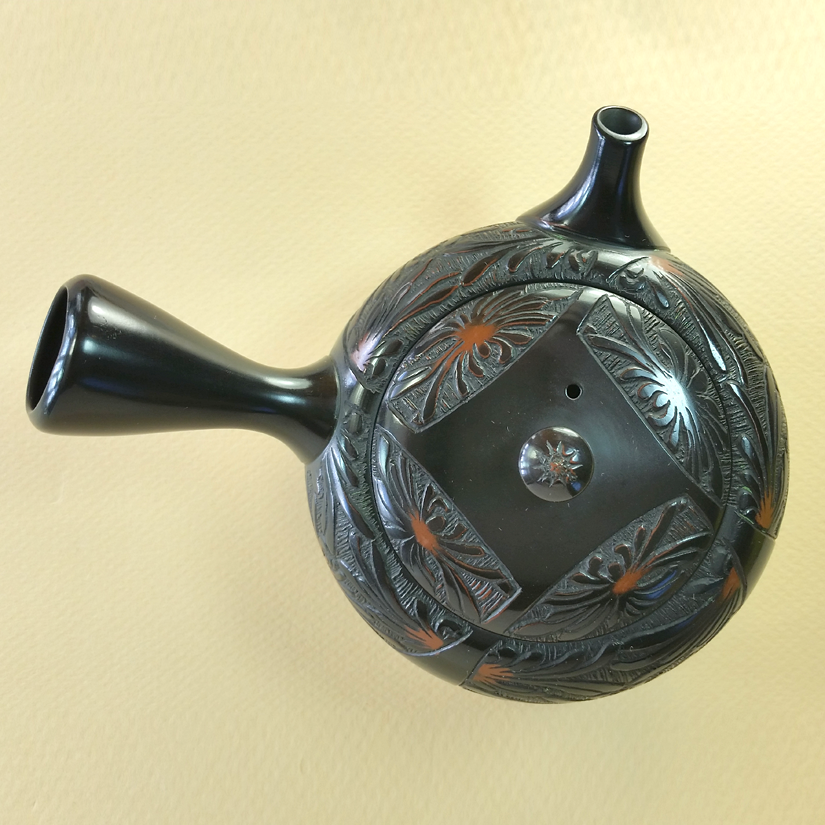 Tokoname Black Chrysanthemum Teapot #2 - Image 4