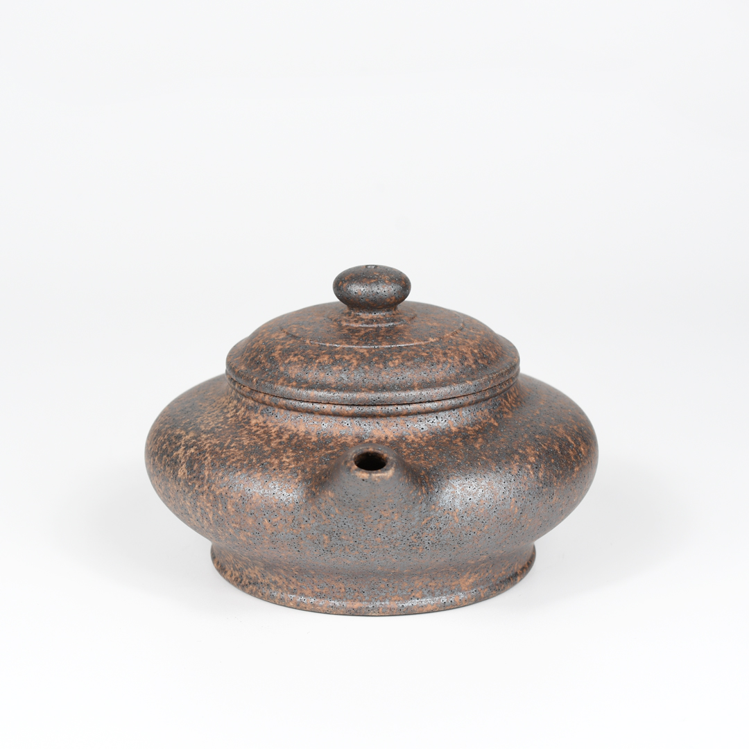 Yixing Shui Bian Teapot - Image 3